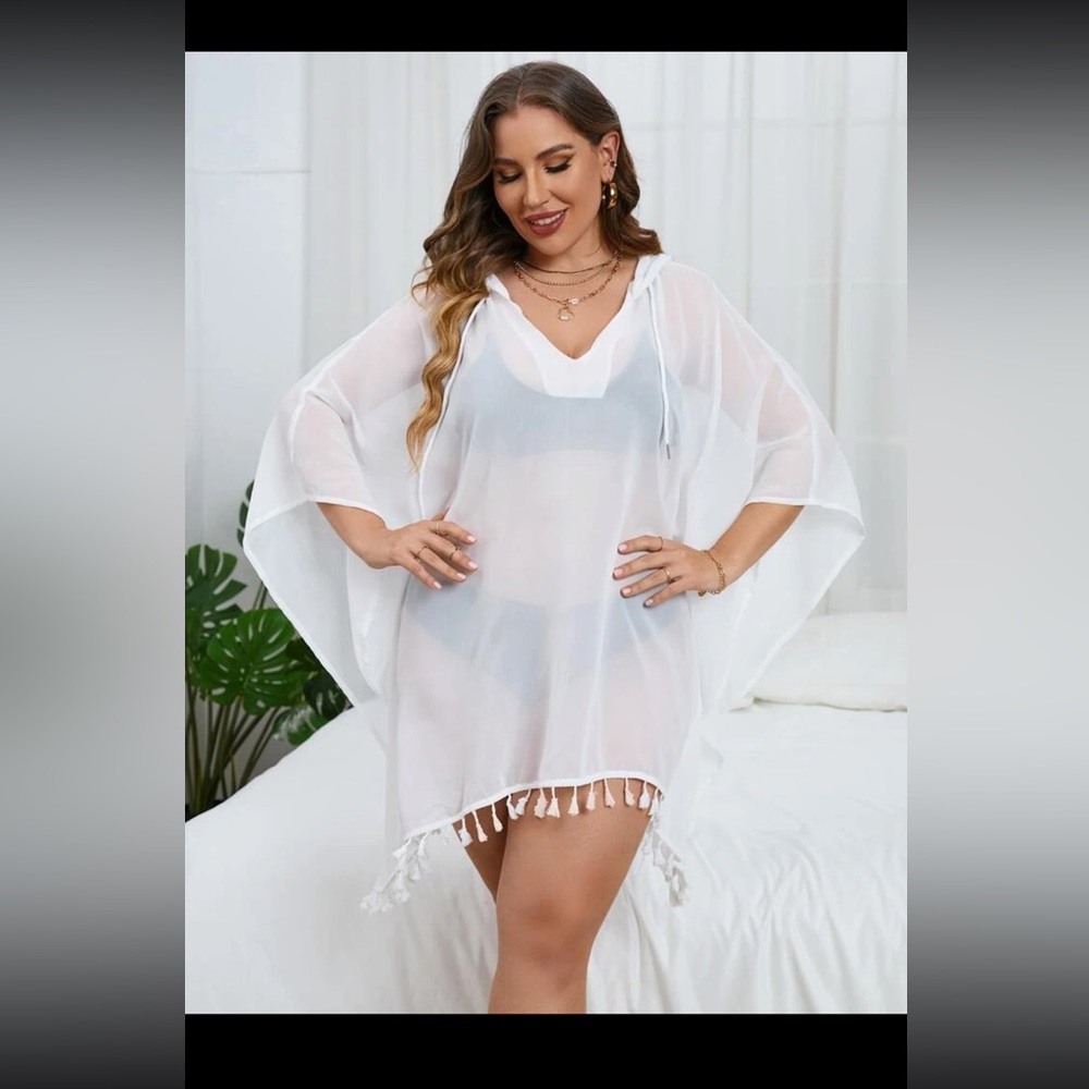 Beautiful Hooded Cover-Up 🏝️